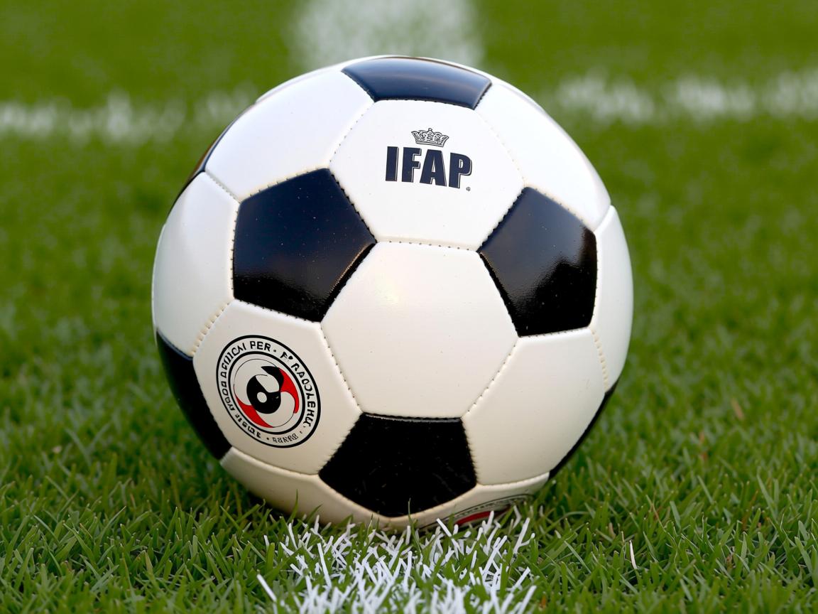 开云体育app入口-中国男篮培养复合型球员提升战术弹性，中国男篮复古球衣